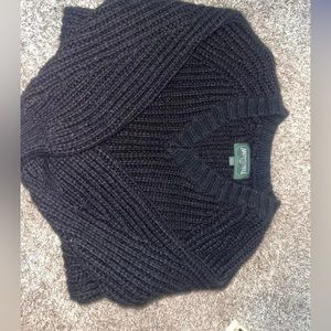 American Eagle sweater